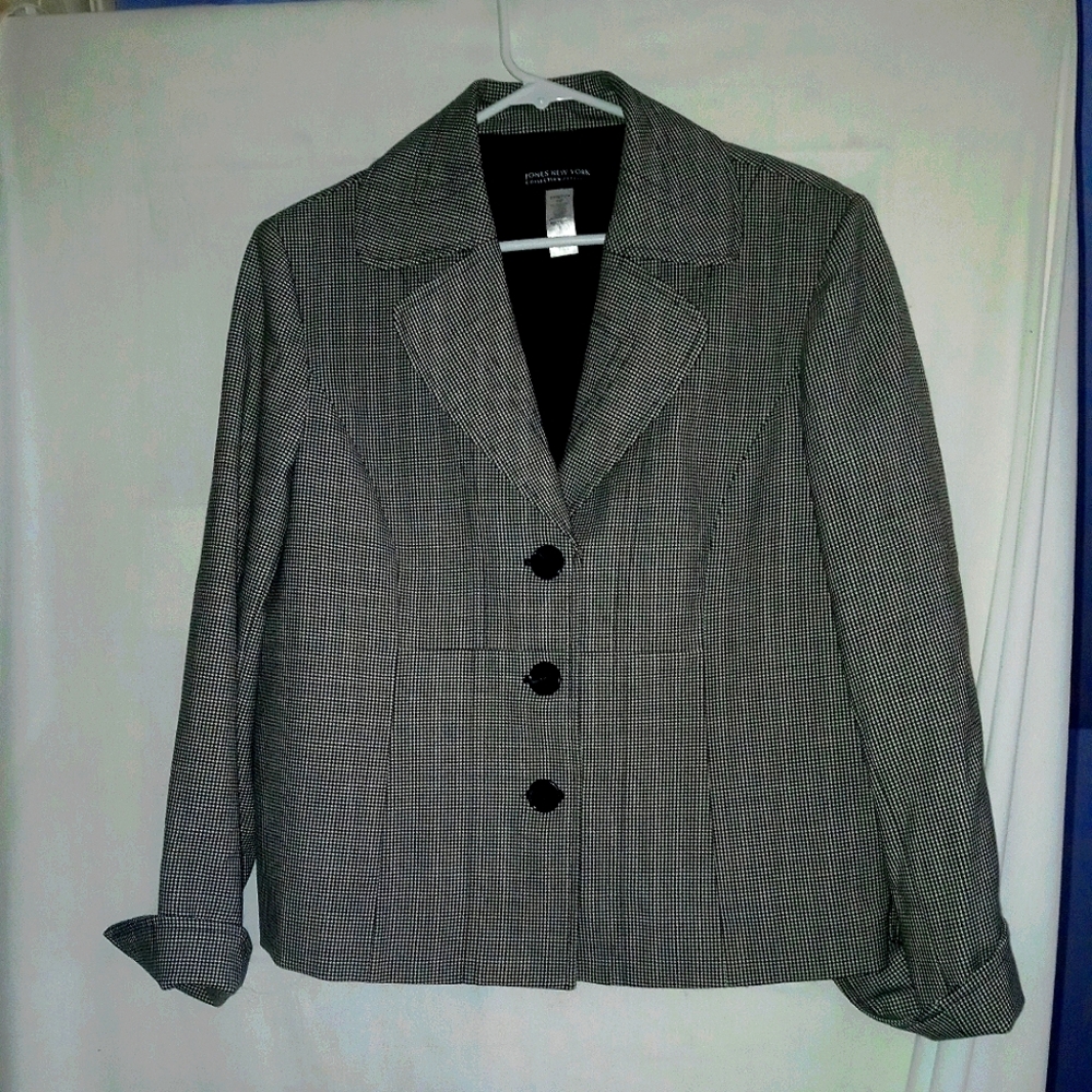 Jones New York Black and White Check Jacket.  Size 14 Petite.